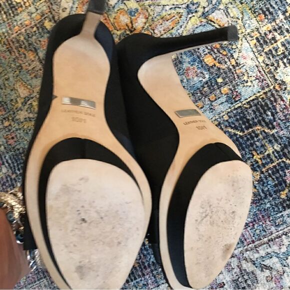 Badgley Mischka Black Satin pearl platform heels - Picture 6 of 9